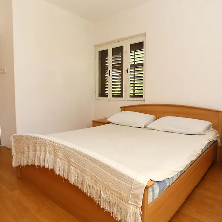 Apartment 10148c *